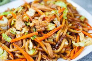 Udon-nuudeleita (kanaa)